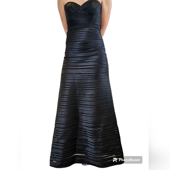 BCBG MAXAZRIA Strapless Evening Gown - Picture 1 of 9